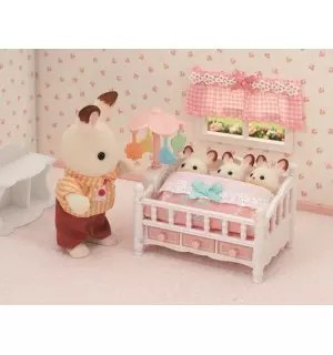 Sylvanian Families. Łóżeczko z karuzelką