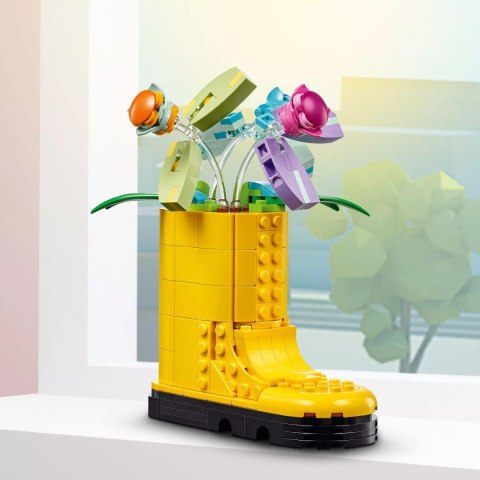 LEGO Creator 3 w 1 Kwiaty w konewce 31149