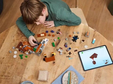 LEGO Minecraft™ Kopalnia w Badlandach 21263