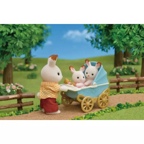 Sylvanian Families. Wózek dziecięcy z bliźniakami królików z czekoladowymi uszkami