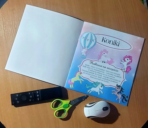 Naklejki iskierki Koniki