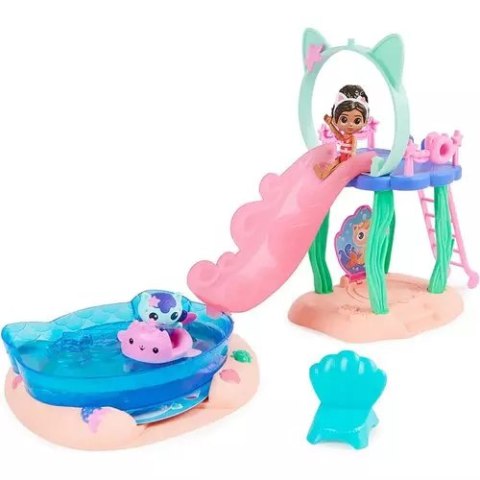 Spin Master Koci Domek Gabi Zestaw Basen + Akcesoria Figurka Syrenkotka 10 Elementów Spin Master Koci Domek Gabi Zestaw Basen + Akcesoria Figurka Syrenkotka 10 Elementów