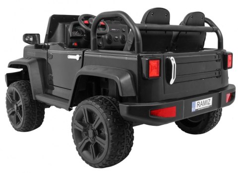 Pojazd STRONG 4 x 4 czarny
