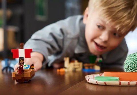 LEGO Minecraft™ Rejs statkiem pirackim 21259
