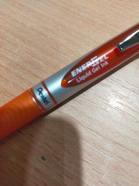 Pióro kulkowe Energel Pentel BL-77 0,7 mm czerwony
