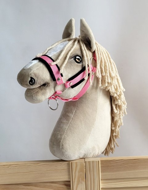 Kantar regulowany dla konia Hobby Horse A3 różowy z czarnym futerkiem Kantar regulowany dla konia Hobby Horse A3 różowy z czarnym futerkiem