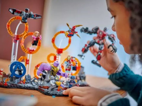 LEGO Super Heroes Avengers: Koniec gry - ostateczna bitwa 76323