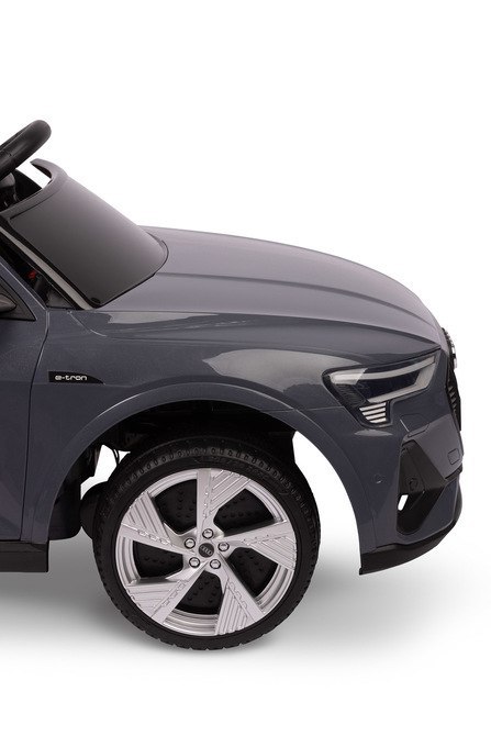 POJAZD NA AKUMULATOR AUDI ETRON SPORTBACK GREY