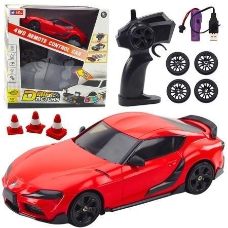 Auto sportowe RC z wymiennymi kołami czerwone