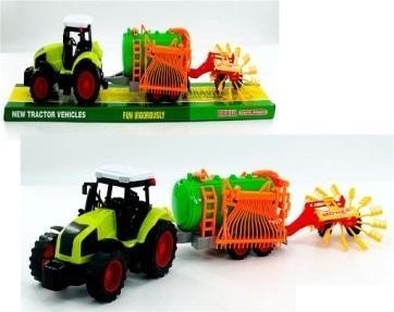 Traktor z maszyną rolniczą Traktor z maszyną rolniczą
