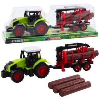Traktor rolniczy z przyczepą do transportu drewna