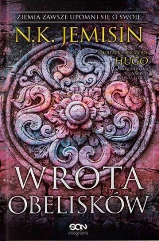 Pęknięta Ziemia T.2 Wrota obelisków