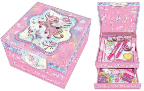 Pamiętnik z akcesoriami