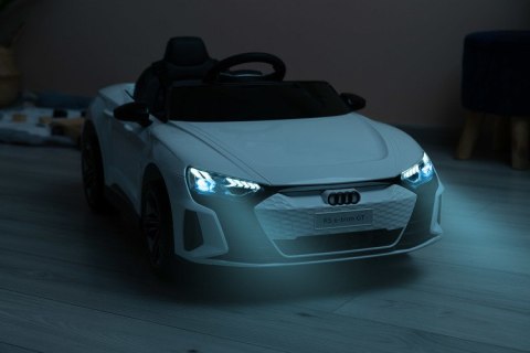 POJAZD NA AKUMULATOR AUDI RS ETRON GT WHITE