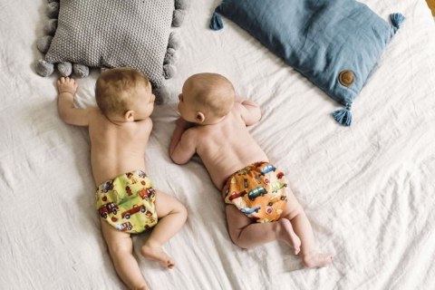 Pieluszka z kieszonką AUTA 5-15kg - rzepy Pieluszka z kieszonką AUTA 5-15kg - rzepy