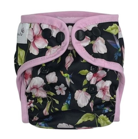 Otulacz z lamówką - KOLIBRY noworodkowy 3-8kg Otulacz z lamówką - KOLIBRY noworodkowy 3-8kg