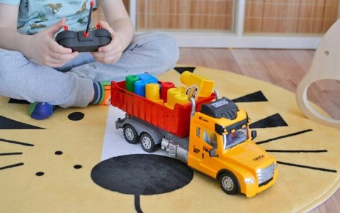Wywrotka 35cm na Pilot Zdalnie Sterowany Światła Dźwięk FunnyToysForBoys