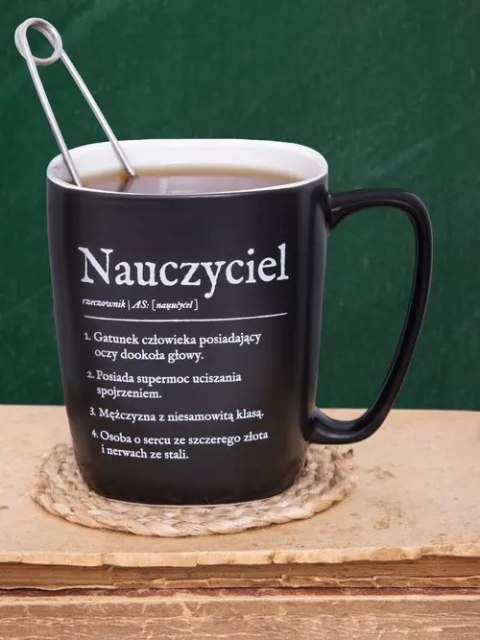 Kubek/ NAUCZYCIEL / czarny matowy z uchem Kubek/ NAUCZYCIEL / czarny matowy z uchem