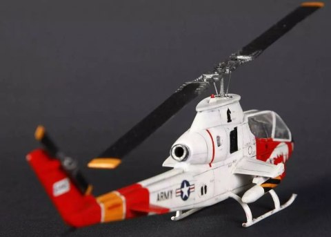 AH-1G Artic Cobra, B-01, 1:72 AH-1G Artic Cobra, B-01, 1:72