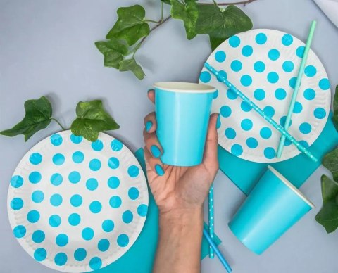 Talerzyki papierowe 18 cm, niebieskie groszki (6 sztuk) Talerzyki papierowe 18 cm, niebieskie groszki (6 sztuk)