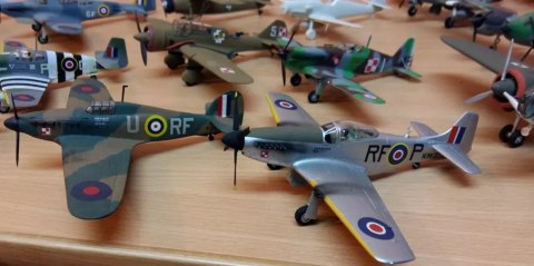 Hawker "Hurricane" Mk.IIc, D-208, 1:72 Hawker "Hurricane" Mk.IIc, D-208, 1:72