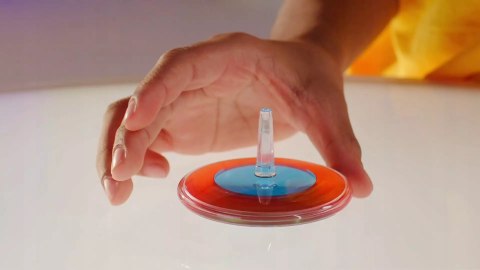 Lawa Sztorm - Magiczny spinner NIEBIESKO-CZERWONY Lawa Sztorm - Magiczny spinner NIEBIESKO-CZERWONY